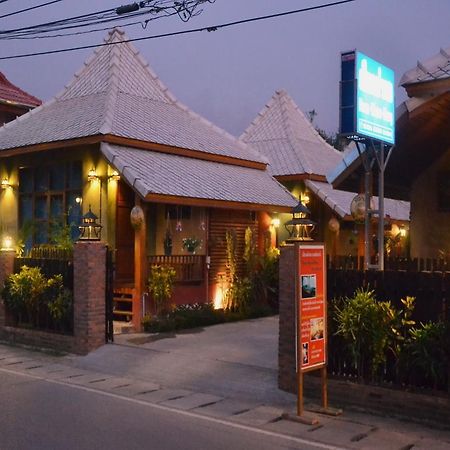 Huen Kham Kong Guesthouse Мае Сарианг Экстерьер фото