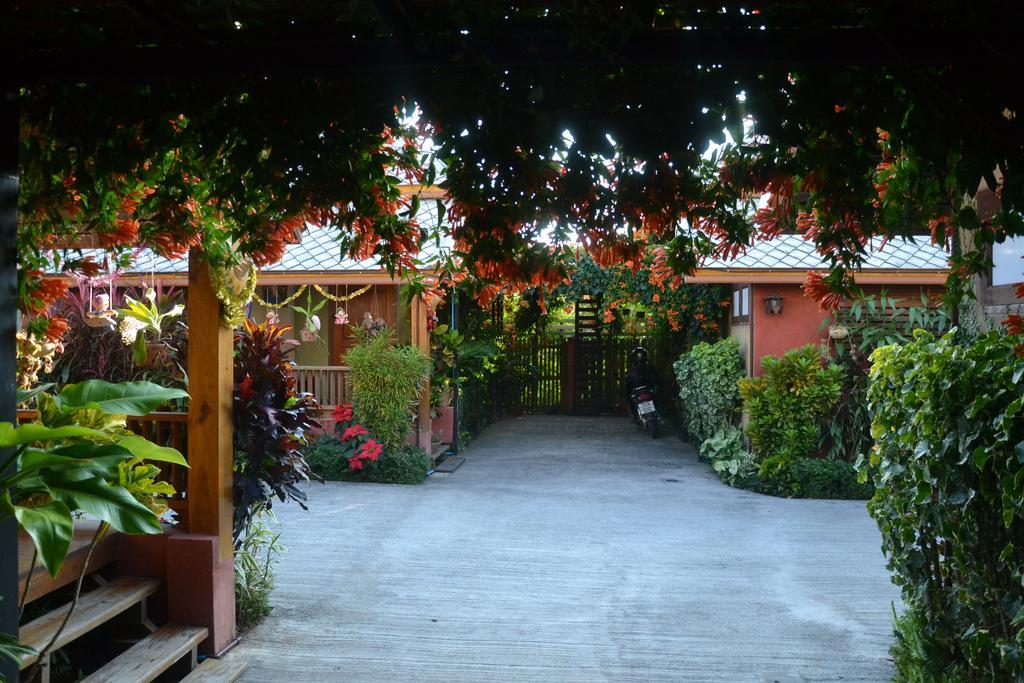 Huen Kham Kong Guesthouse Мае Сарианг Экстерьер фото