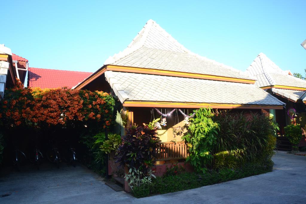 Huen Kham Kong Guesthouse Мае Сарианг Экстерьер фото