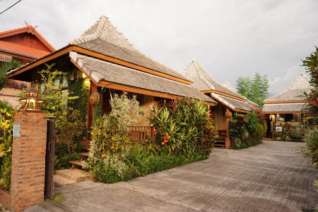 Huen Kham Kong Guesthouse Мае Сарианг Экстерьер фото