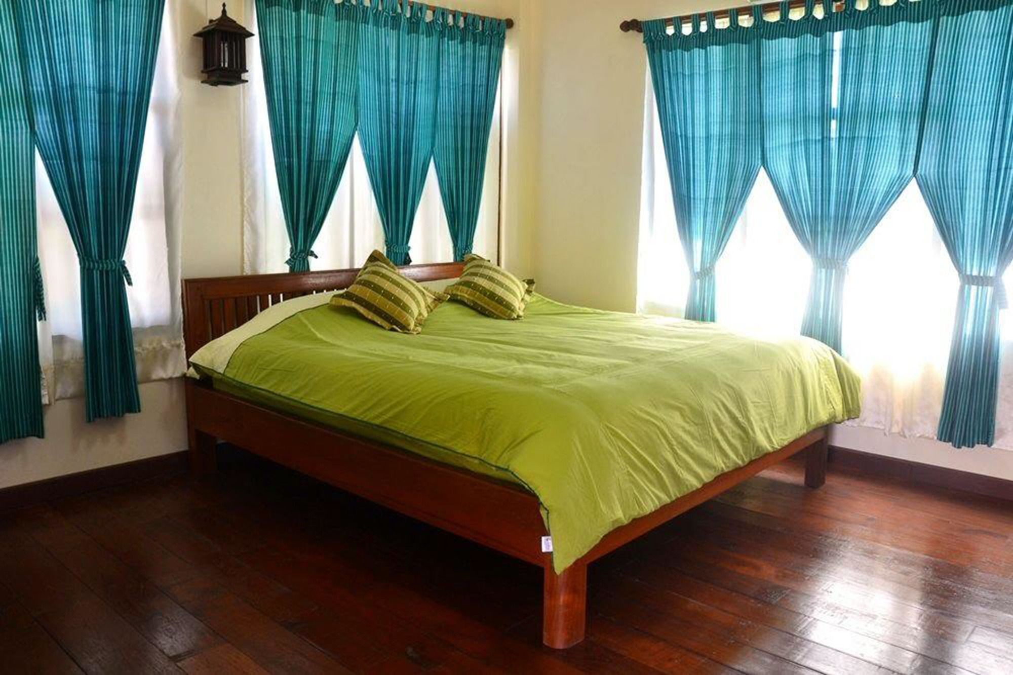 Huen Kham Kong Guesthouse Мае Сарианг Экстерьер фото